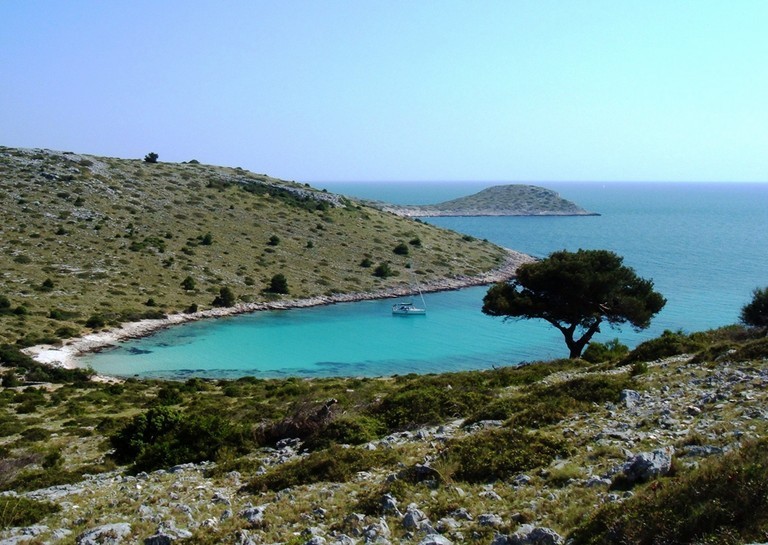 Une anse dans les Kornati, havre de paix (Online Yachting)