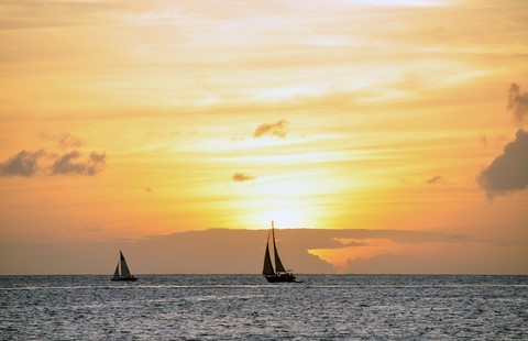 l'Atlantique au coucher du soleil #online_yachting